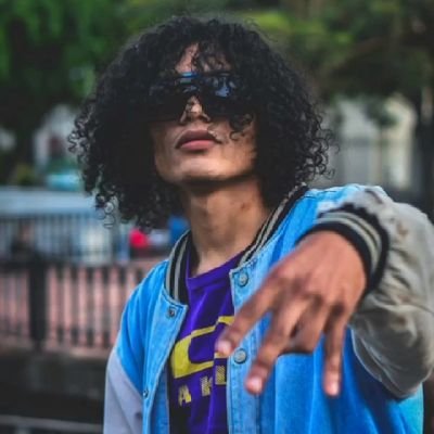 Artista/Freestyle/Skateboarding 🇨🇷^-^
instagram personal en las descripción de abajo.