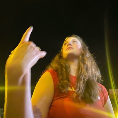 karliehoffmeis1's profile picture. bada bing bada boom