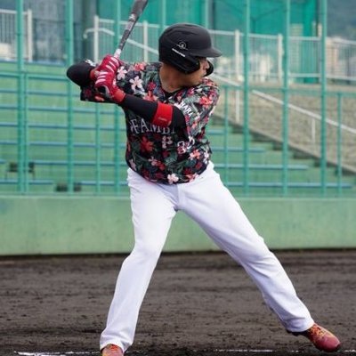 奈良県天理市民
44歳1児の親父
奥様はジムニー主婦
息子は３歳８か月
勝手に【黒ノ巣会】