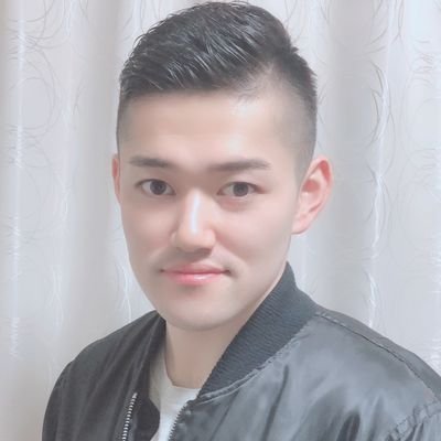 趣味でダンスをしています!lockとhip-hopをメインにその他色々!
ゲーム漬けor運動の毎日です✨