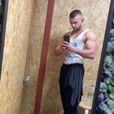 adamwells0's profile picture. North West