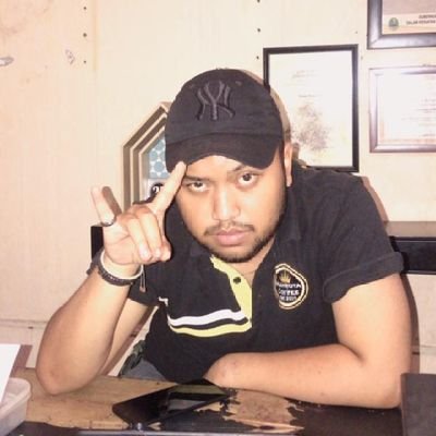 ndhfzchry's profile picture. 