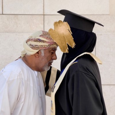 الأحرف مُتنفس، تشبهُ هوادةً تَترّنمُ بِعُمق شُعور. آمنتُ بكيانٍ يُدعى أنَا،وكفى. مِن رحمِ الأحرف،هُناك #رَحِيل. أحرُفي في قائمة الإعجابات.