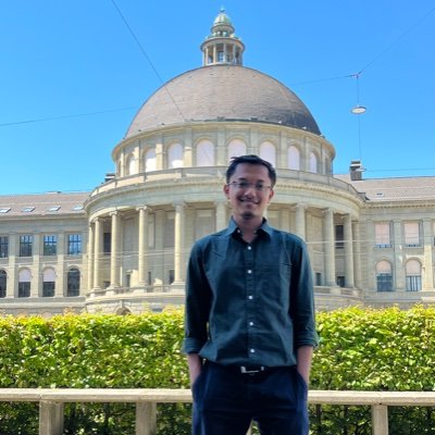 AKM_097's profile picture. PhD student in Physics.