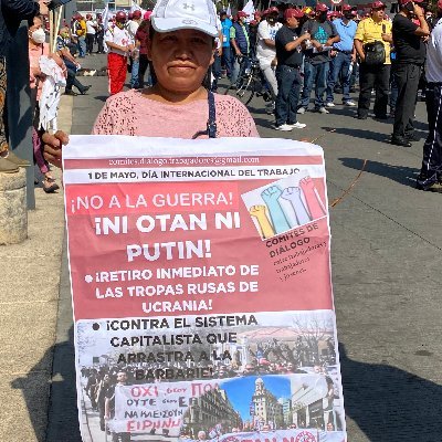 Obtuvo el grado QEPD en Ensenada. La muerte acecha en el agua. Vivió en la ciudad de las luces amarillas. El 68, la fundación de la CNTE, la Internacional.