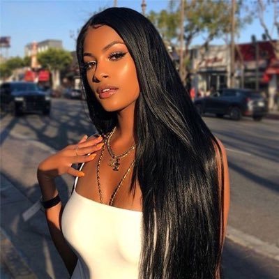 GirlDeterminada's profile picture. EMPODERAMENTO | MOTIVAÇÃO | MODA 🥂✨ | Be your own goal!