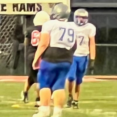 Taft Highschool | Football🏈 | C/O 2026 OL #78 | Email- brady.owen9208@gmail.com