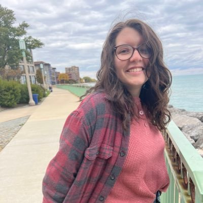 smallestpapaya's profile picture. i tweet maybe once a year. she/her