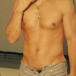 troyedelGAY's profile picture. 