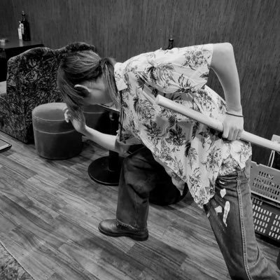 SunDulakeIris's profile picture. 新小岩にあるお店達で働いている人。🌞日中→11:30〜15:00／18:00〜21:00「洋食とんかつ こいわ軒」(毎週水曜日、定休日)🌝夜→22:00〜5:00「BAR HEAVEN」(月・木・土曜日、出勤) 『楽しいは全開。好きは全力。』 がモットー🙌✨