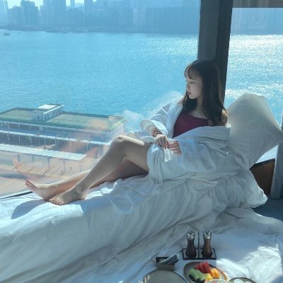 tomoyozi's profile picture. Earning the trust of all business partners is an invaluable asset.
