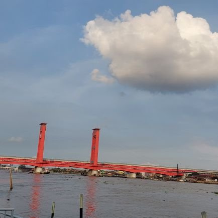 Kegagalan adalah cara Tuhan mengajarkan kita untuk pantang menyerah, kesabaran, kerja keras dan percaya diri.