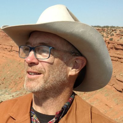 Director, IT for Advocate Construction. Proficiencies; CRM/MDM, SugarCRM, Business Processes. Support my kids careers. Love horseback riding and woodworking.