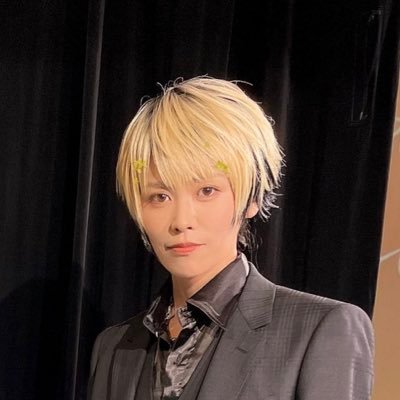 お嬢様、初めまして、あいら‘sおBARに来店ありがとうございます。相羽あいらです。ご指名ありがとうございます❗️楽しい夜にしようか⁉️どうする？シャンパンで良いかなぁ〜‼️