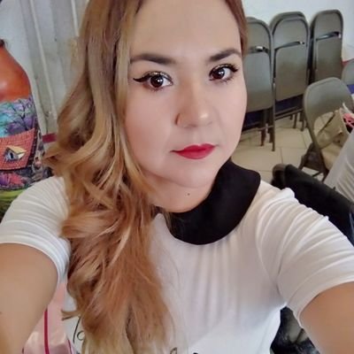 SandraAhumadaT1's profile picture. 