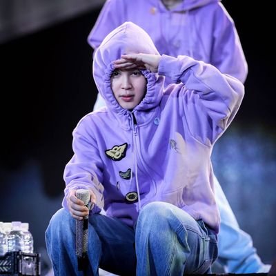 BTS fan account 🌸 행복한 방탄길 걷는 직딩늦덕 🌸
💜 서로의 의지이자 위로 💜 조금 말 많을땐 많아요😆🎶 예쁜말하시는 아미분들 대환영 보라합니다 소통하고싶어 시작한 이곳에서 우리 두손 꼭 잡고 함께 방탄길 걸어요💕 사생극혐🚷 악개 쿨스루🌬
