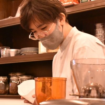 演劇と居場所
ペーパーナイフなど。
居るカフェ(@irucafe854)の店主。コーヒー淹れたりお話聞いたり、生きづらさを考えたりします。深夜にうるさいタイプ
得意:話し相手、コーヒー、朝寝坊
苦手:労働
趣味:コーヒー
太陽双子、月乙女
LP9