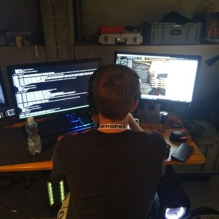 Esport enjoyer • Admining Counter-Strike around Switzerland. Work with @ibexleague @myientertain @polylan @switzerlanch