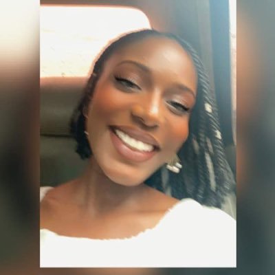 marieo__'s profile picture. A princess living a life of love 🌷• Budding trilingual 🇪🇸🇫🇷