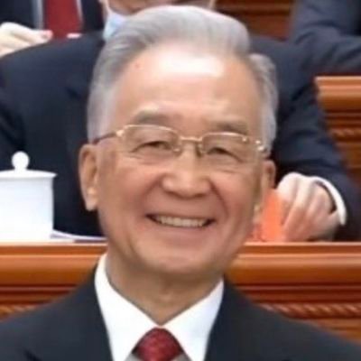 本人以建政和趣味投票为主，欢迎您关注我!
我不是真的温家宝，本人很敬重温家宝的，这里玩的是角色扮演！