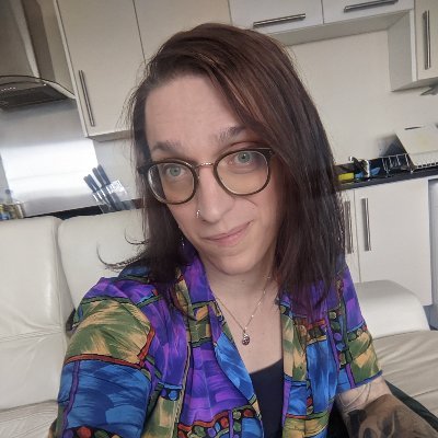 TTRPG content writer @vivid_worlds | she/her 🏳️‍⚧️🏳️‍🌈| Trying Harder at twitter | Check out my writing here: https://t.co/EjfUHMg7p7