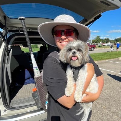@finesse07zill 🥎/ @almascotssb Assistant Coach / UC 🐾 Grad /WHO DEY 🧡🖤/ WATCH and INVEST in WOMENS SPORTS