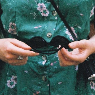 blcmarie2's profile picture. Doctorante histoire de l'art @LARHRA @UGrenobleAlpes. Images, culture visuelle et imaginaires touristiques de la Tchécoslovaquie "à l'Ouest".