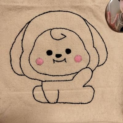 shimauma0103's profile picture. 🐣寄りのオルペン💕大人アミ🥰趣味はバンタン、旅行👜、フラ💃22/10/14-16釜山コンLIVEPLAY💕23/4/27 NY ユンギワルツ🥰23/6/4 ユンギイルコン💕23/6/23-26ユンギソウルコン（チケットなし😆）25/6/13FESTAホビコン、25/7/12タクソクコン💜