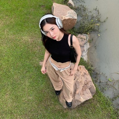 emsianes's profile picture. 