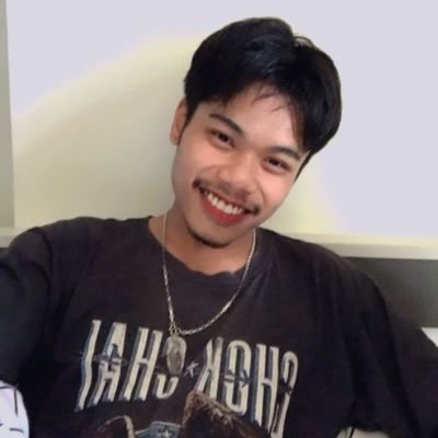 อายุ​23​ หนัก56 สูง​172  
ID LINE. from_techin1999
