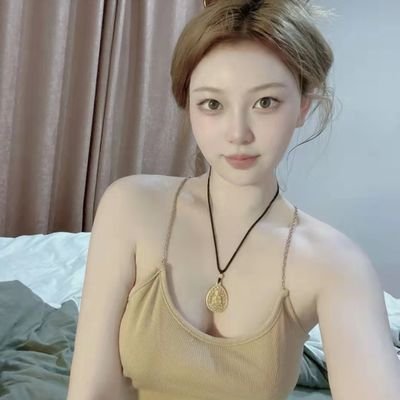 ConradLucia2's profile picture. 琪琪自己兼职，面付无套路的口嗨请勿打扰qq1993414018