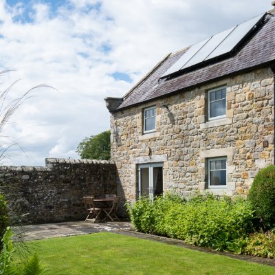 Carraw Farm - Self Catering Accommodation – beautiful accommodation on Hadrian's Wall (literally) in Northumberland National Park. Lovely place to stay.