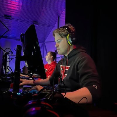 🇳🇴 Playing CS2 for LFT Former CSGO player Business enquiries: alhjakri@gmail.com