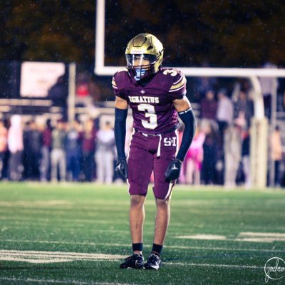 St.Ignatius’23 🐺~ GPA 3.72/4 ~ 1st Team All Conference DB ~ x2 Academic All Conf DB ~ Midwest-Boom 7v7💥 ~ NHS🎓 kempjohn979@gmail.com📞914.646.5242