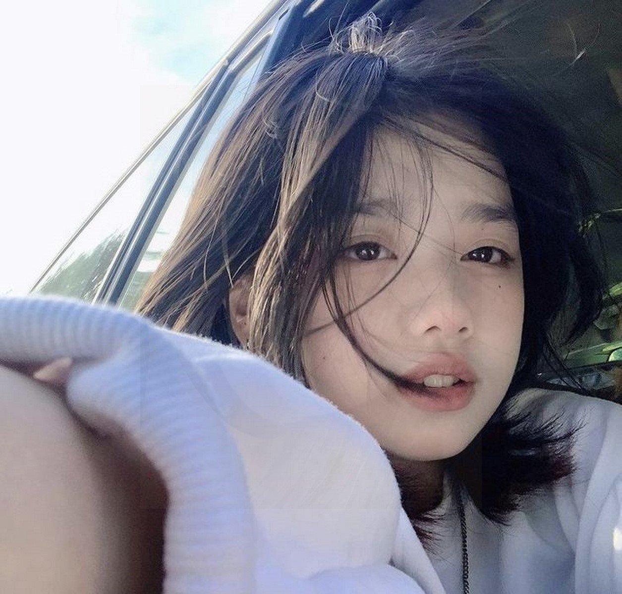 CandyBe29442822's profile picture. 愛することとはほとんど信じることである。