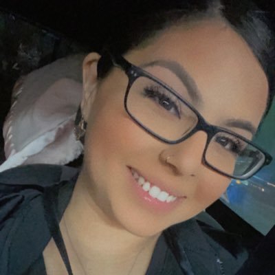 yaramartinez_'s profile picture. Always be kind.