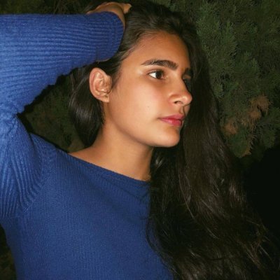 AlejandraBanu13's profile picture. She/her