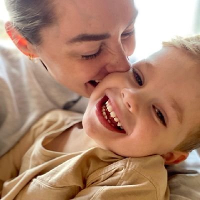 je suis veuve et j'ai un fils de 04ans et je recherche un homme sérieux généreux gentil qui ne va pas me prendre la tête qui va prendre soin de mon fils et moi
