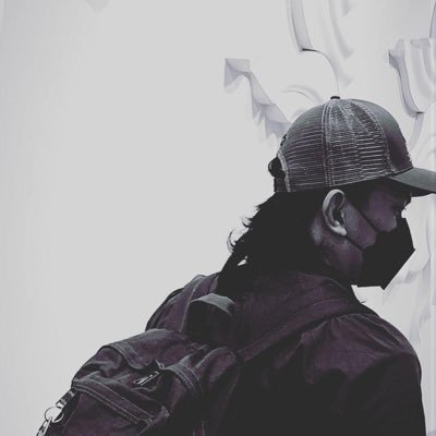 charles04021133's profile picture. 