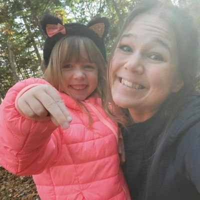 jessicahogan38's profile picture. momma and government worker.