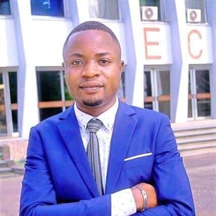 Licencié en Informatique à l'Université Pédagogique Nationale Kinshasa