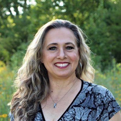 Melodie_Bolt's profile picture. Poet & Writer of Horror & Dark Urban Fantasy. Member of SFPA, HWA, GLAHW & Flint Area Writers.