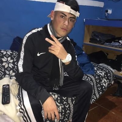 ~si Dios esta con migo,quien contra mii~👑