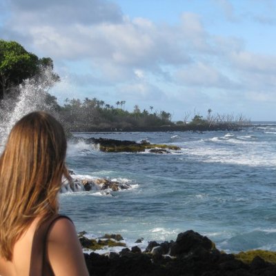 Educator, planetary scientist, homesteader and small business owner. Navigating modern science using a Hawaiian-infused lens | pronouns: she / ʻo ia