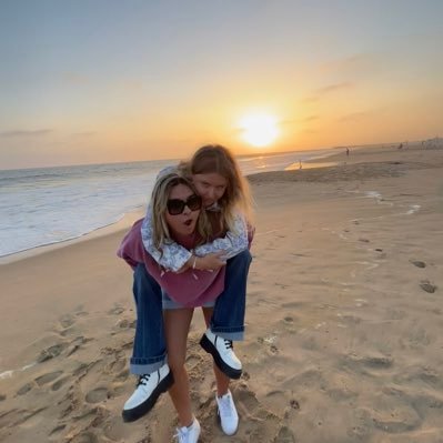 heather_ulwick's profile picture. she/her