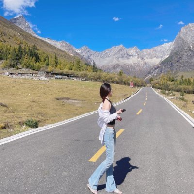 Tyler0Phresh101's profile picture. When you fall in love with a flower, watch it bloom, and when you fall in love with a person, you grow up with her.