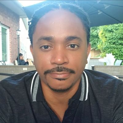 lostinthavoid's profile picture. 🙄🤓😑