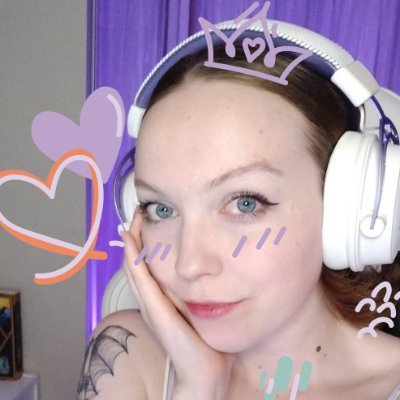 Arquiteta, streamer, concurseira, bombeira, gamer, as vzs cosplayer e muitas outras coisas (das quais não sou boa em nenhuma delas)