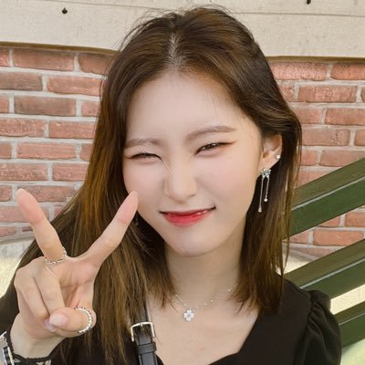 moon_daymin's profile picture. for #먼데이 #위클리 🌙 ENG/한