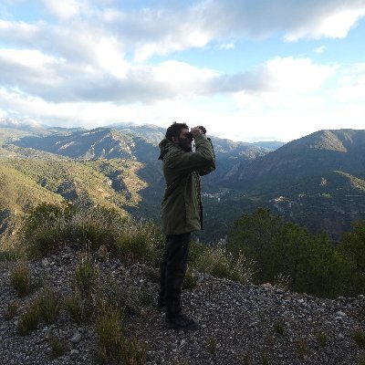 Ambientòleg i de Tordera. Investigo al LEQUIA.